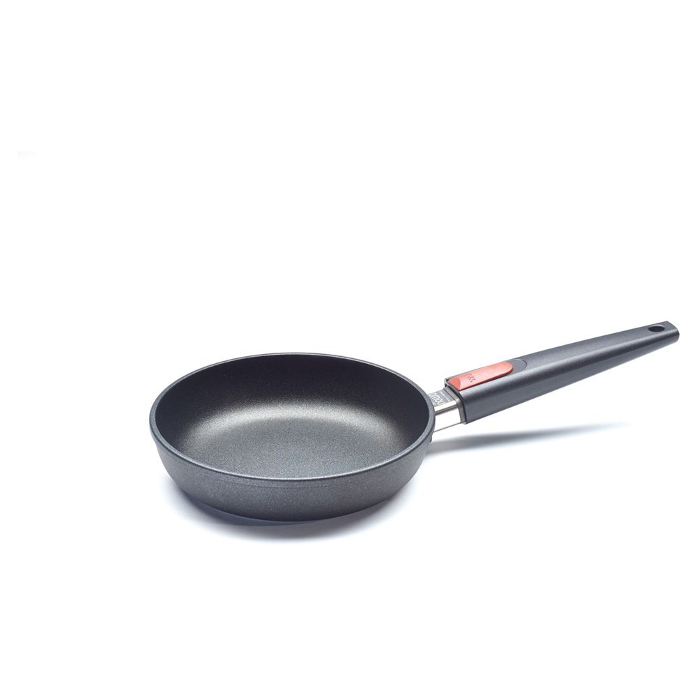 Pfanne WOLL NOWO TITANIUM (DH 20x5 cm) 4868053